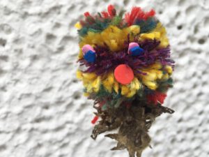 Pompoenfiguurtjes van restjes wol @ NME-Centrum InBredius